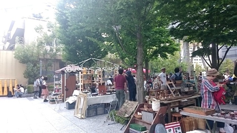 道玄坂蚤の市2.JPG