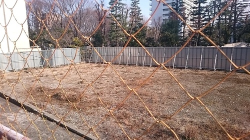 都営下馬アパート更地-a.JPG